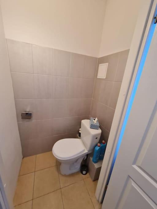 Fantastic Waw - Nw30 Room E Warszawa Zewnętrze zdjęcie